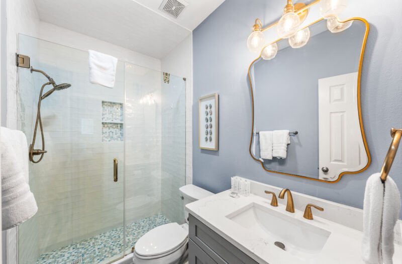 1st Floor Bathroom