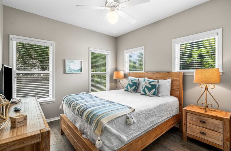 Second Floor Queen Bedroom
