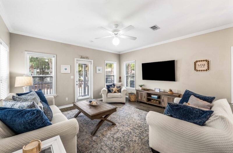 Family-Room